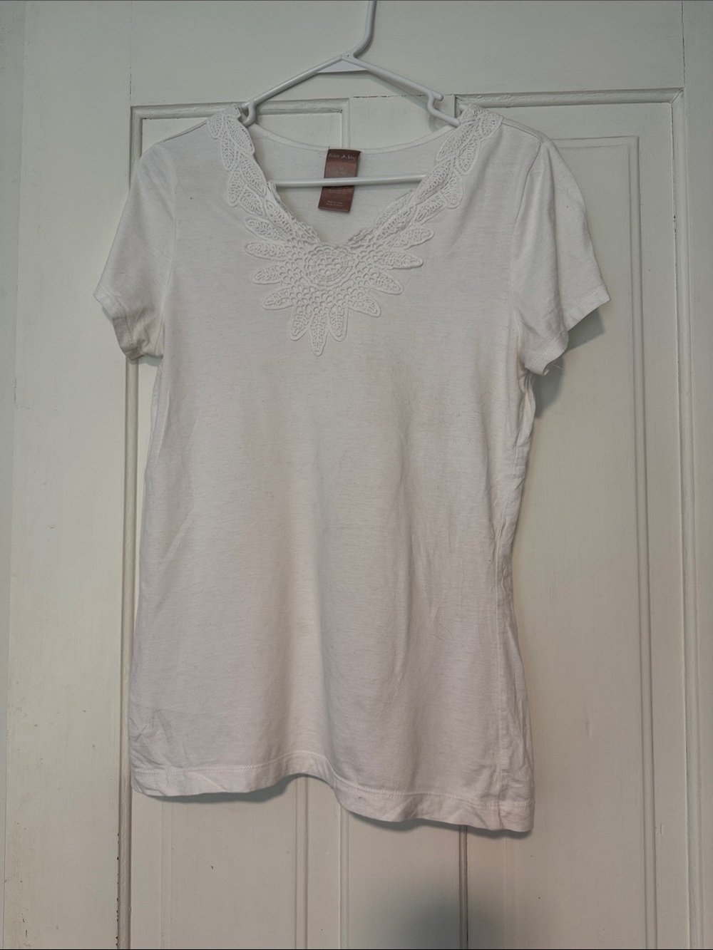 White Crochet V-Neck Short Sleeve Tee- Size Medium